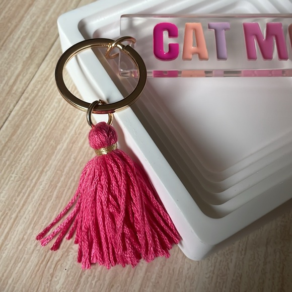 Cat Mom hotel keychain gift! NWT! Brand new! Great gift for any cat lover! - Picture 2 of 5